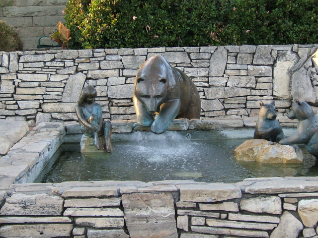 Fountain with Bears and girl